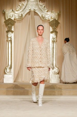 CHANEL هوت كوتور خريف 2025 -26 تسافر إلى اسكتلندا بأعين باريسية
